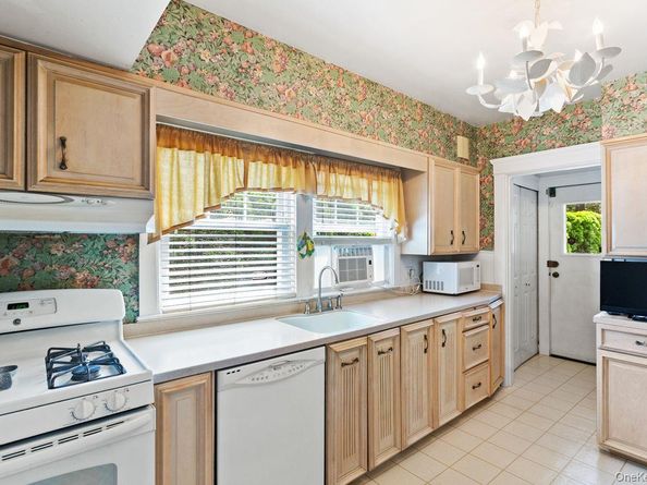 117 Perth Avenue, New Rochelle NY 10804