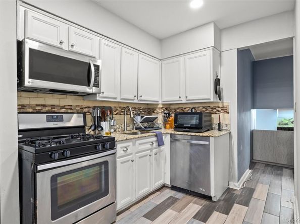 504 Merrick Road 2k, Lynbrook NY 11563