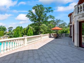28 Whitney Circle, Glen Cove NY 11542