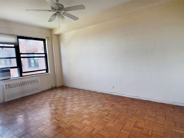 99-72 66Rd 7AA, Rego Park NY 11374