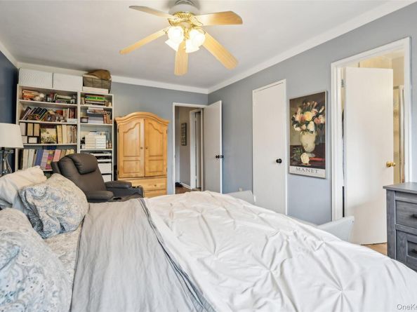 1213 East Broadway B25, Hewlett NY 11557