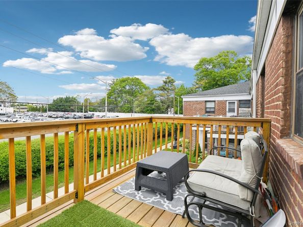 1213 East Broadway B25, Hewlett NY 11557