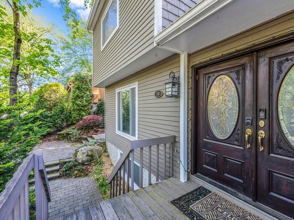 70 Sugar Toms Lane, East Norwich NY 11732