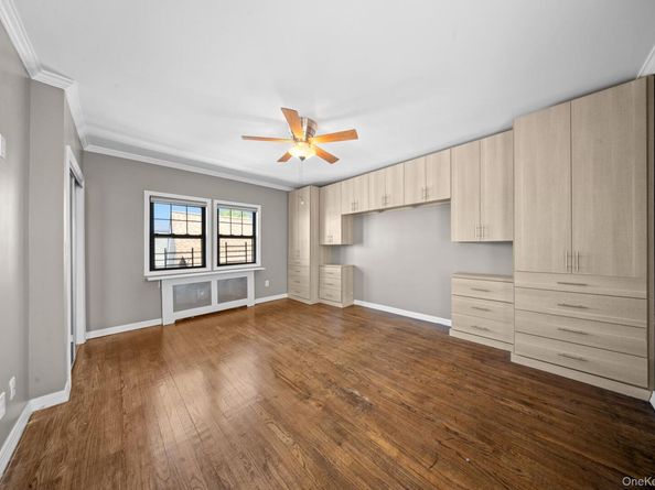 40-40 203rd Street 12B, Bayside NY 11361