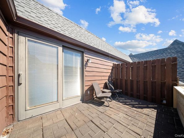40-40 203rd Street 12B, Bayside NY 11361
