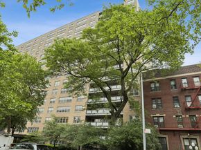 135 Ocean Parkway 17H, Brooklyn NY 11218