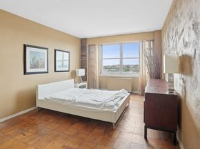 135 Ocean Parkway 17H, Brooklyn NY 11218