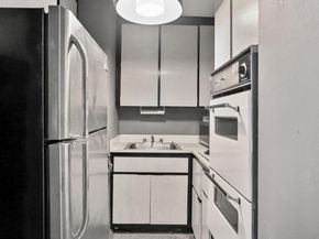 135 Ocean Parkway 17H, Brooklyn NY 11218