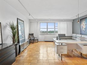 135 Ocean Parkway 17H, Brooklyn NY 11218