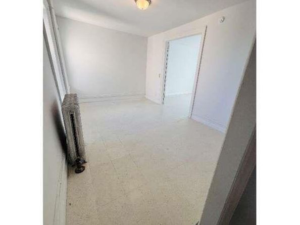1898 Longfellow Ave E4, Bronx NY 10460