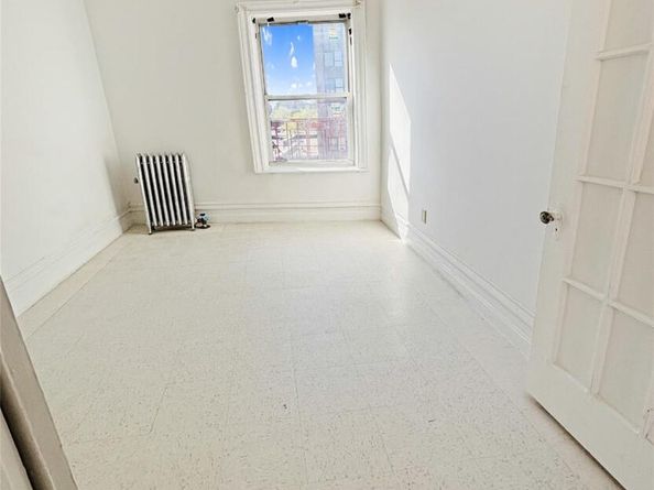 1898 Longfellow Ave E4, Bronx NY 10460