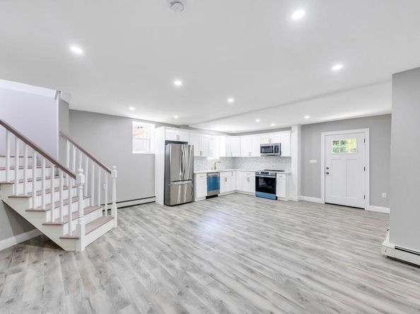 63 Ridgeway Avenue, Setauket NY 11733