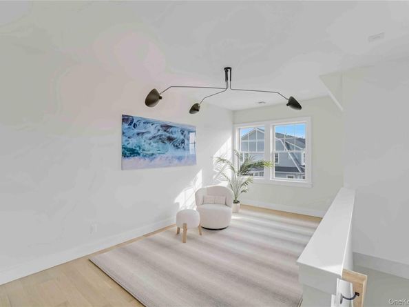 12 Depot 1301 (Pearl Way), Westhampton Beach NY 11978