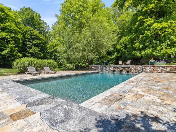 54 Old Stone Hill Road, Pound Ridge NY 10576