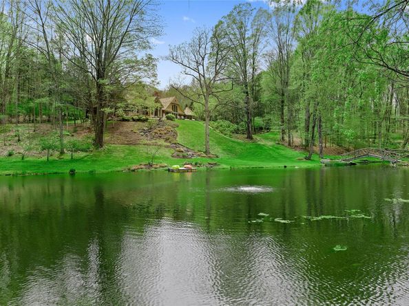 54 Old Stone Hill Road, Pound Ridge NY 10576
