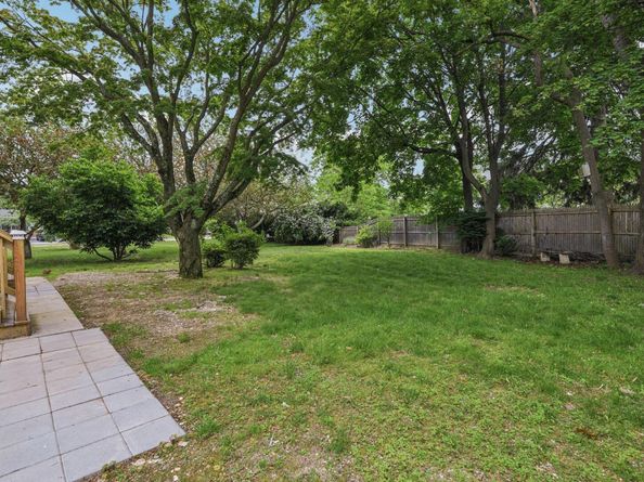 1293 Pulaski Road, East Northport NY 11731