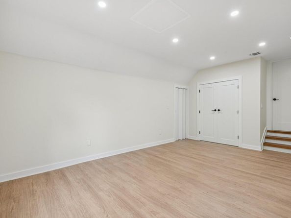 1293 Pulaski Road, East Northport NY 11731