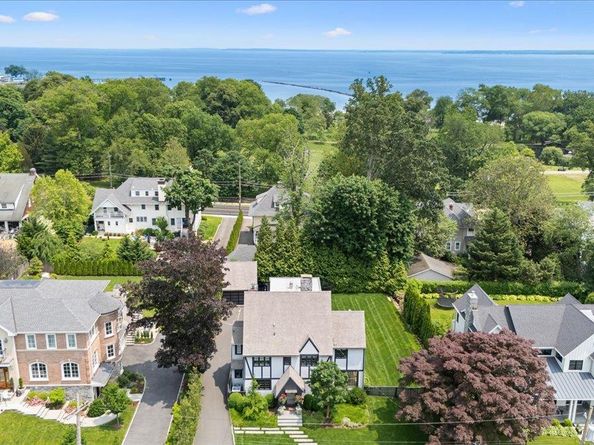 35 Halsted Place, Rye NY 10580