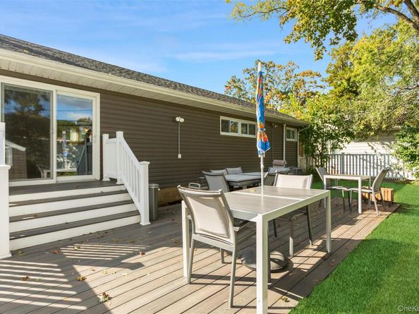 437 Cedar Lane, East Meadow NY 11554