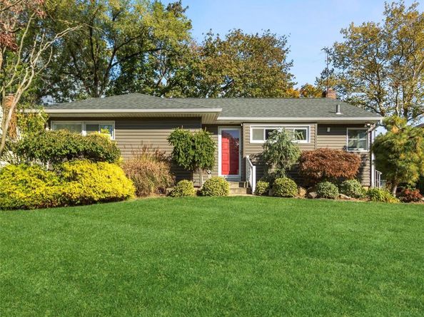 437 Cedar Lane, East Meadow NY 11554