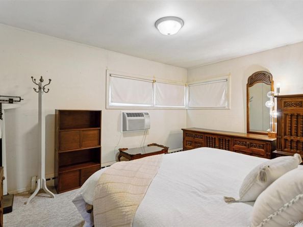 437 Cedar Lane, East Meadow NY 11554