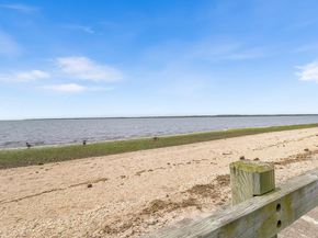 18 Parkview Drive, Shirley NY 11967