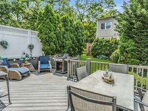 147 The Knoll, Syosset NY 11791