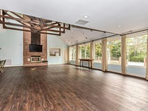 147 The Knoll, Syosset NY 11791