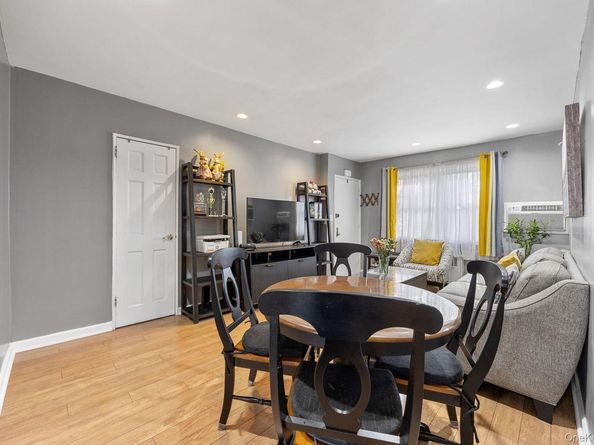 252-23 63 Avenue 1081, Little Neck NY 11362