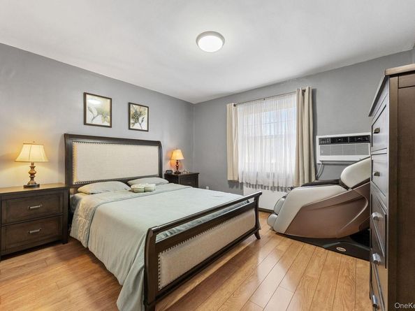 252-23 63 Avenue 1081, Little Neck NY 11362