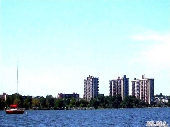 18-05 215 Street 7 H, Bayside NY 11360