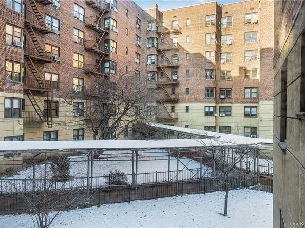 4489 Broadway 2E, New York (Manhattan) NY 10040