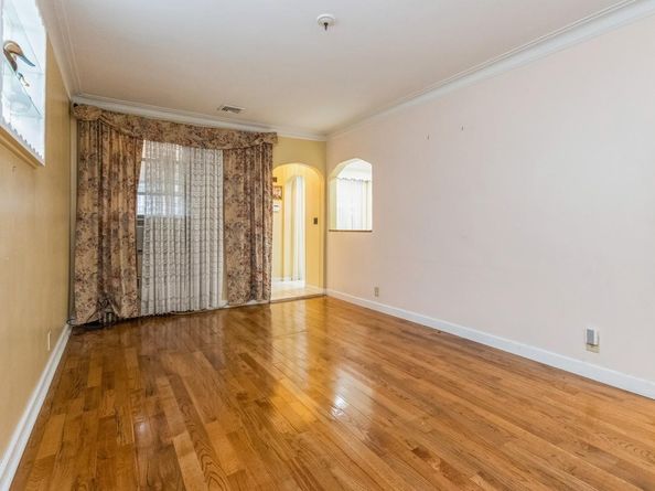 4121 Grace Avenue, Bronx NY 10466