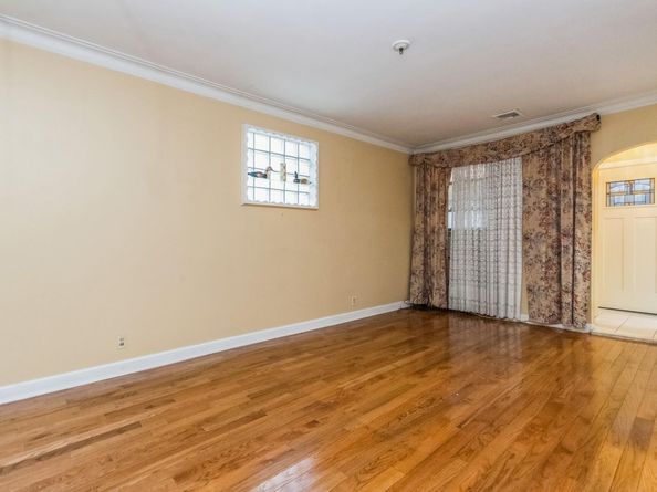 4121 Grace Avenue, Bronx NY 10466
