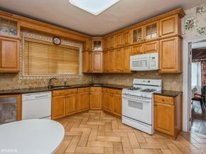 130 Hards Lane, Lawrence NY 11559