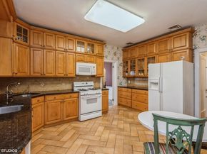 130 Hards Lane, Lawrence NY 11559