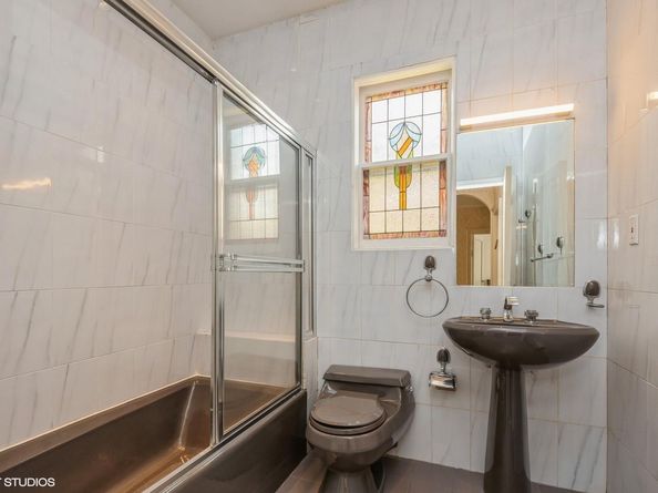 130 Hards Lane, Lawrence NY 11559