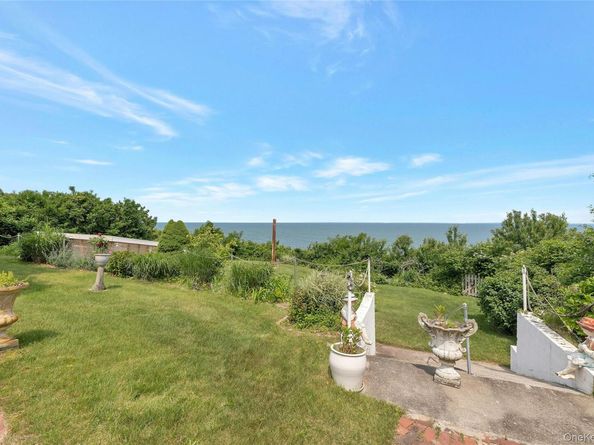 48 Crows Nest Drive, Baiting Hollow NY 11901