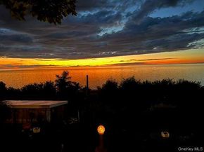 48 Crows Nest Drive, Baiting Hollow NY 11901