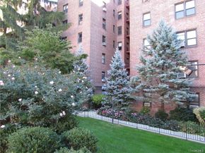 142 Garth Road 1 P, Scarsdale NY 10583