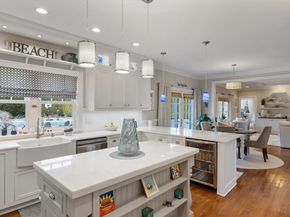 8 Cedarfield Lane, Westhampton NY 11977