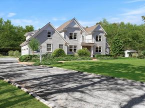 8 Cedarfield Lane, Westhampton NY 11977