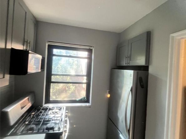 46-40 216 Street 3B, Bayside NY 11361