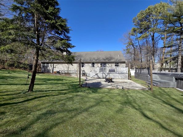 11 Doral Lane, Yaphank NY 11980