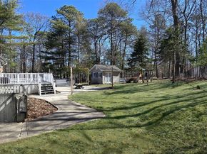 11 Doral Lane, Yaphank NY 11980