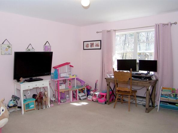 11 Doral Lane, Yaphank NY 11980