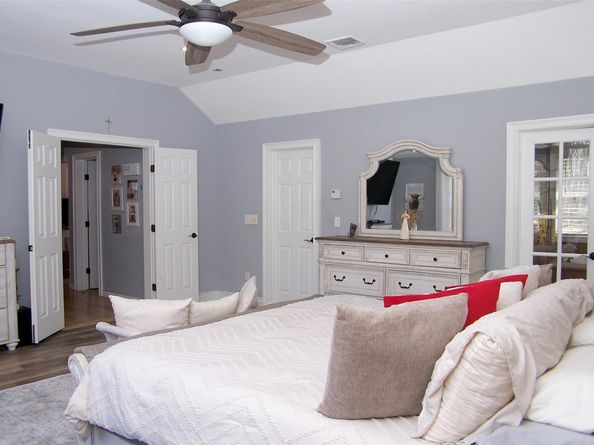 11 Doral Lane, Yaphank NY 11980