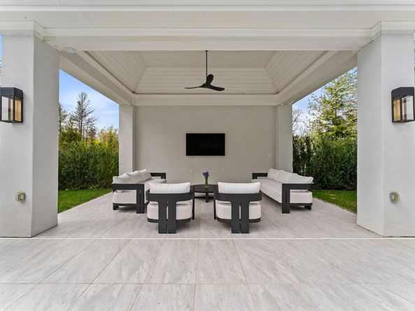 17 Oxford Road, Scarsdale NY 10583