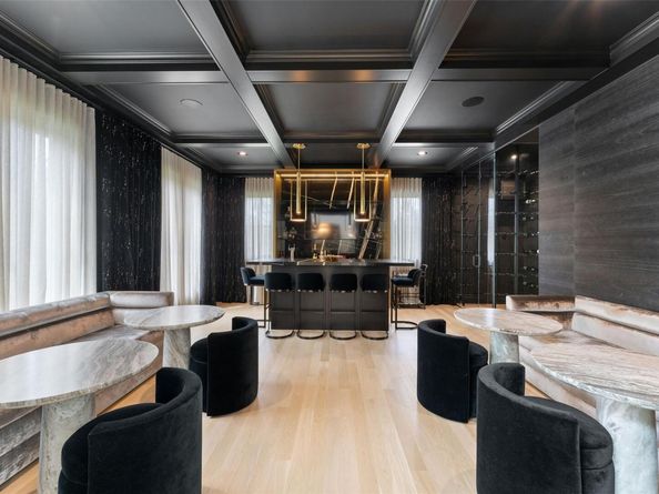 17 Oxford Road, Scarsdale NY 10583