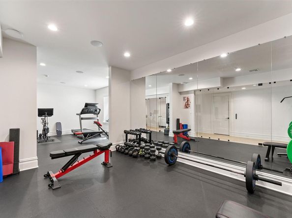 17 Oxford Road, Scarsdale NY 10583